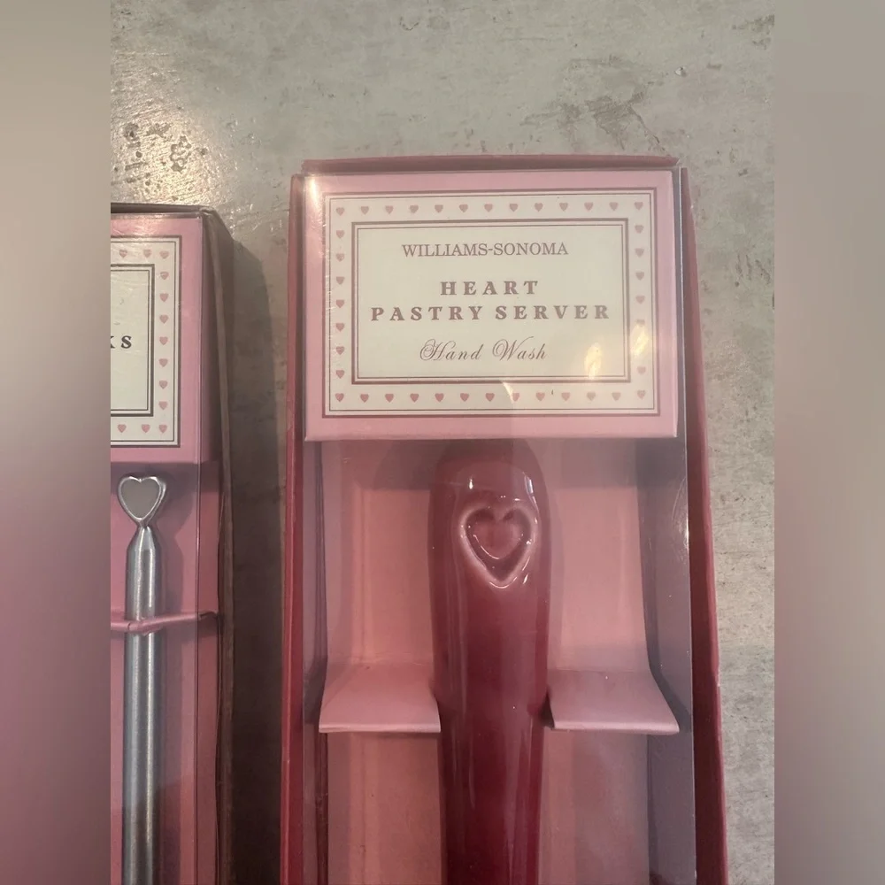 Williams Sonoma Heart Fondue Forks and Cake Server Set